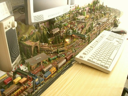 ToysPeriod's Model Railroader Review 2004 - 2010 - Scale Models - Ask