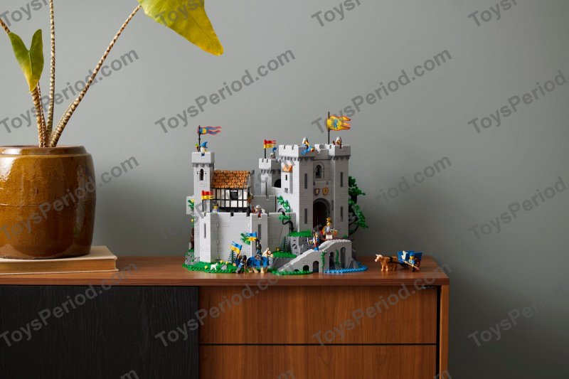 LEGO 10305 Lion Knights' Castle Set Parts List