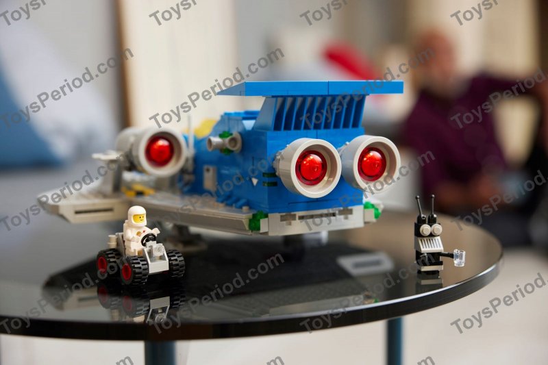 レオン LEGO® Icons | LL 918 Space Transport from Galaxy Explorer