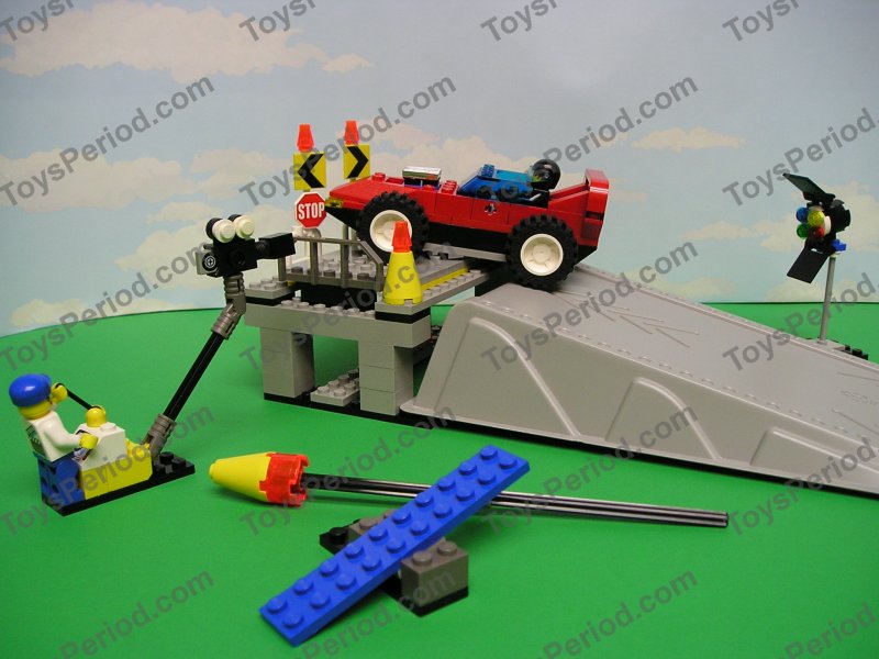 Town Theme Sets - LEGO 1353-1 Car Stunt Studio Movie Set Studios Series