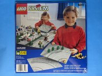 LEGO 6311 Two Curved Plates Vintage 1986 Street Set MISB New LEGO 6311 Two Curved Plates Vintage 1986 Street Set MISB New